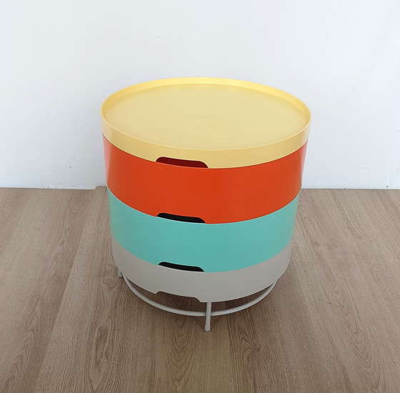 Image 1 of Boîte de rangement/table Ikea 1980