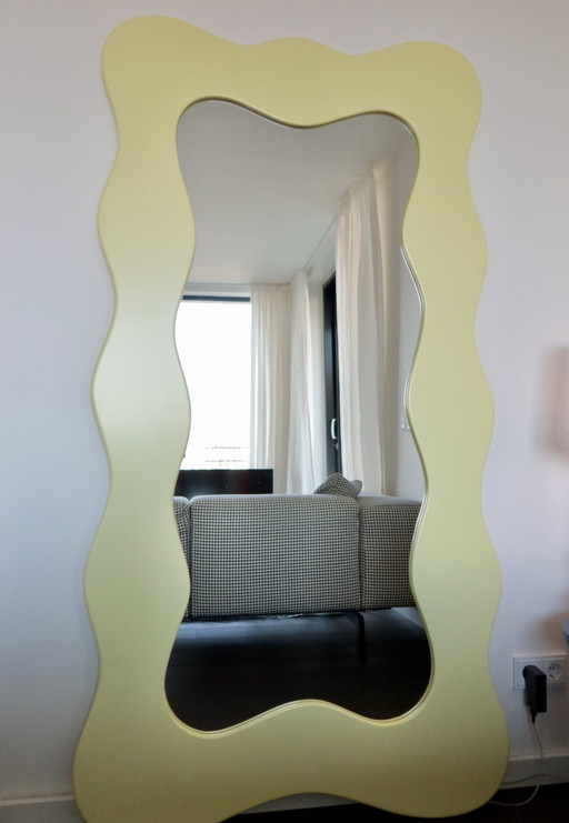 Wavy Mirror - MEAUI. STUDIO