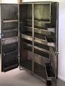 Armoire industrielle en acier