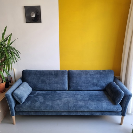 Sav & Okse 3-seat Swann sofa