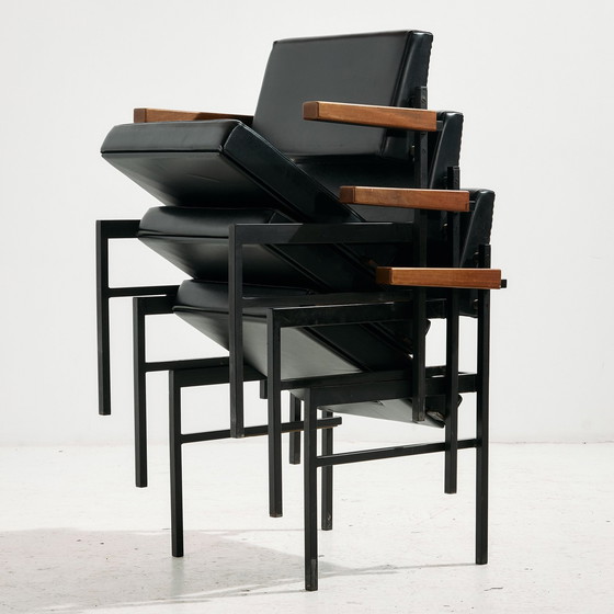 Image 1 of Mk11020 Metal Frame Armchair