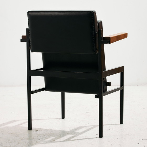 Image 1 of Mk11020 Metal Frame Armchair