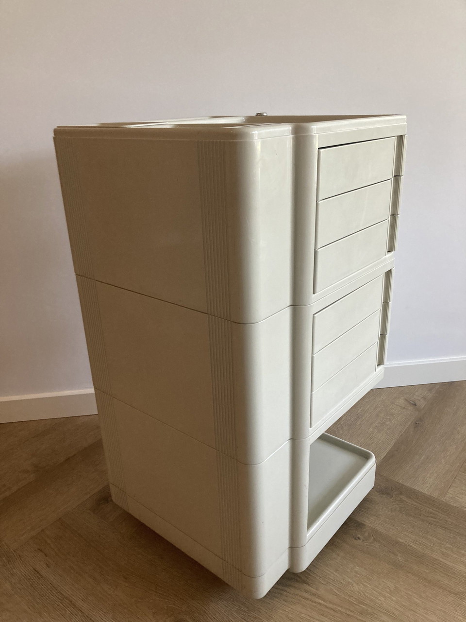 商品画像：NEOLT ネオルト ITALY 1960s ビンテージワゴン キャビネット 2