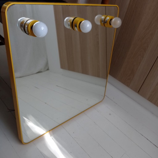 Illuminated Mirror Gedy Yellow