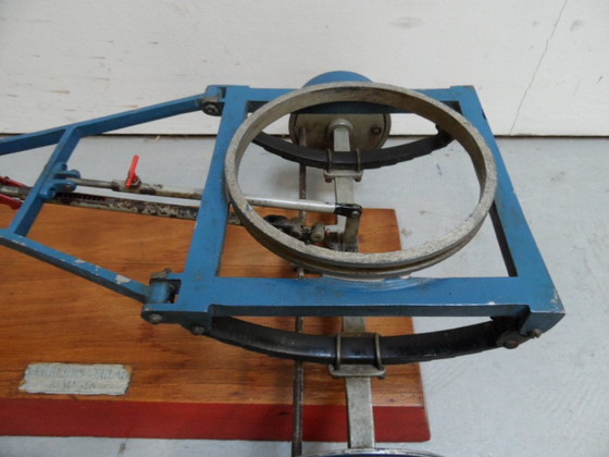 Image 1 of Modellino di camion scolastico d'epoca in scala