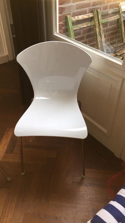 THE GLOSSY Italian design chair