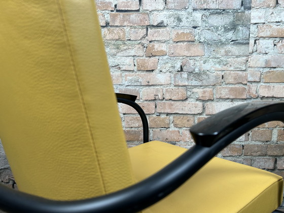 Image 1 of Gispen Chaise luge jaune noir