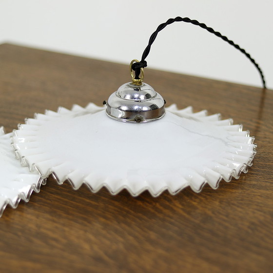 Image 1 of Ensemble de lampes suspendues en opaline