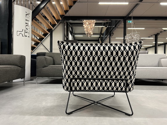 Image 1 of Jess Design Fauteuil Earl tissu noir et blanc