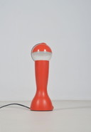 Lampada da tavolo Gilda disegnata da Silvia Capponi per Artemide, 1993