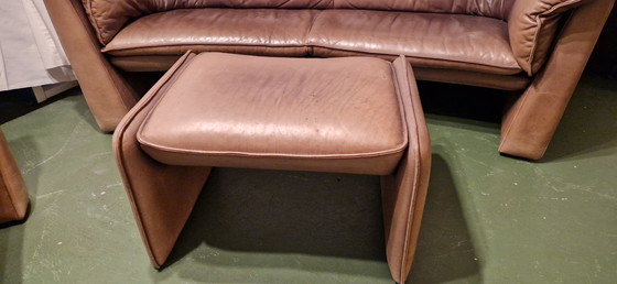 Image 1 of 2x Leolux Scarabee sofa + stool