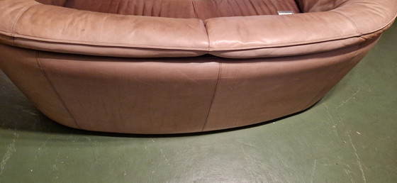 Image 1 of 2x Leolux Scarabee sofa + stool