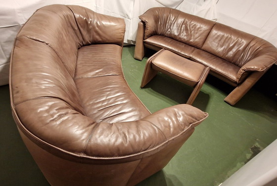 Image 1 of 2x Leolux Scarabee sofa + stool