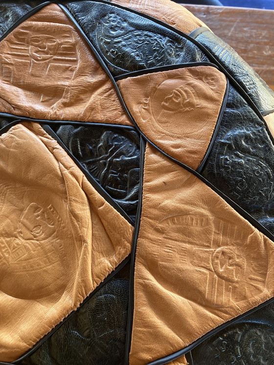 Image 1 of Pouf in pelle vintage 