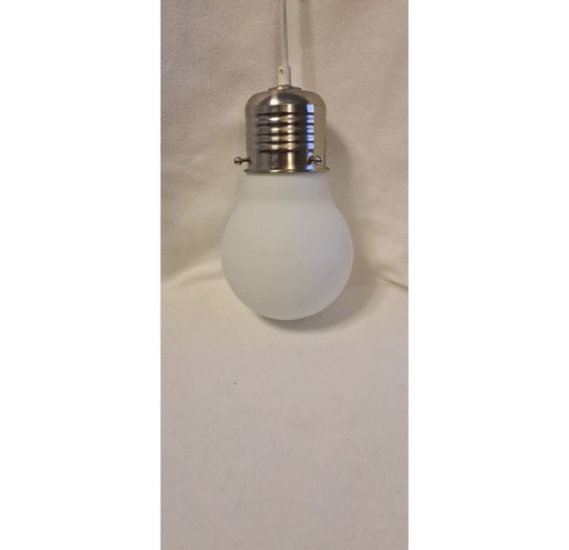 Pendant lamp in light bulb / bulb design