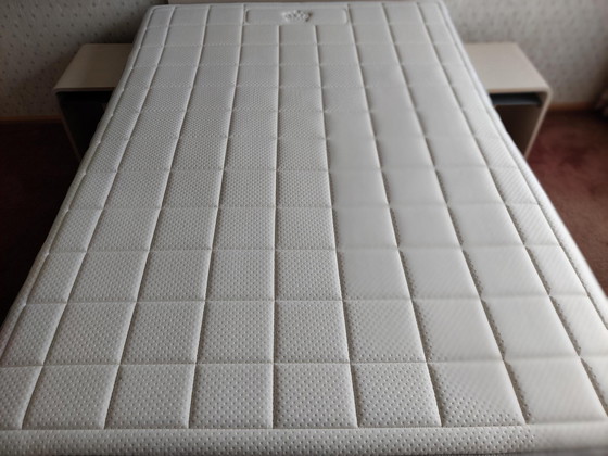 Image 1 of Auping Auronde Bed, Electric Adjustable Base & Auping Crest Mattress