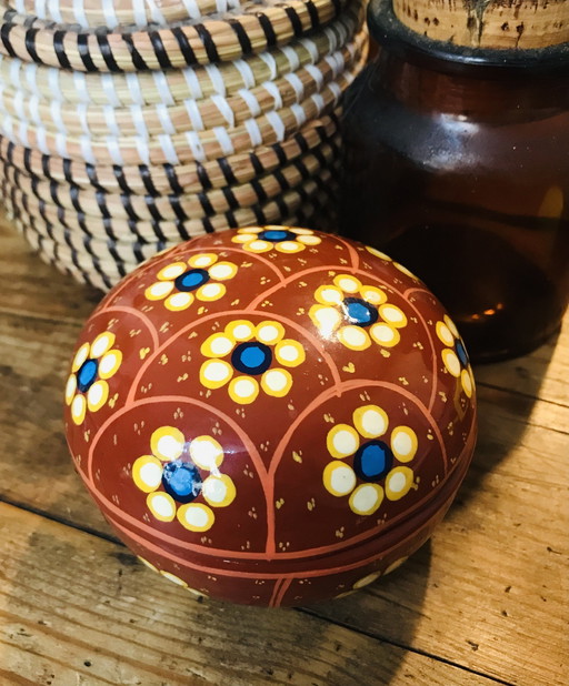 Round Terracotta Box