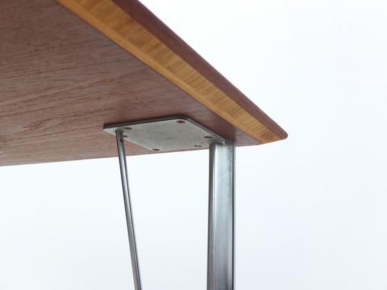 Image 1 of Arne Jacobsen pour Fritz Hansen, table 3605