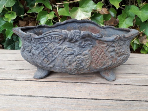 Vase de jardin en fonte Brocante 30 cm de long