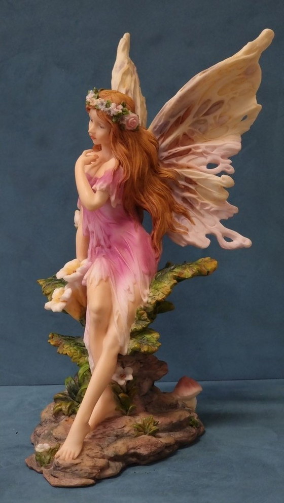 Image 1 of 2032 Beautiful Statue Of A Fairy