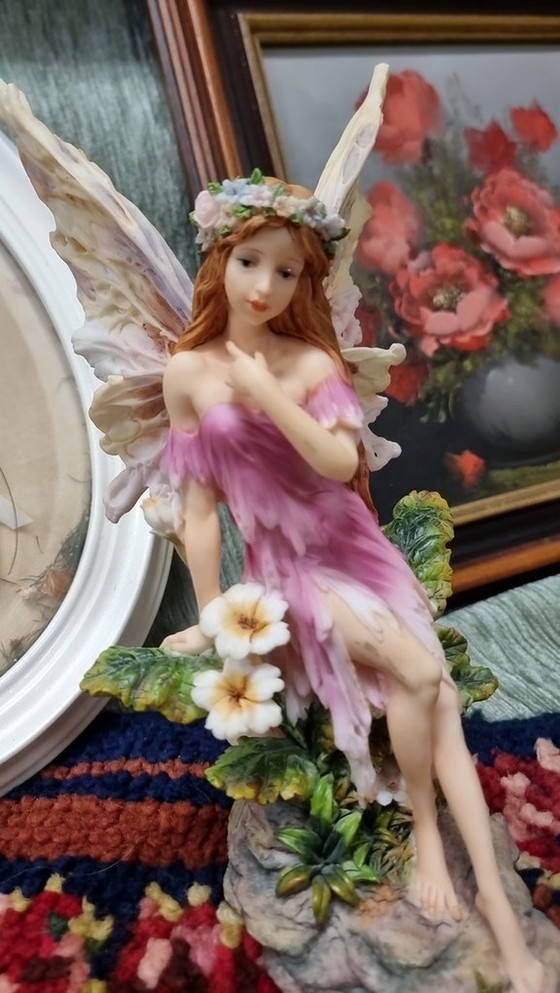 Image 1 of 2032 Beautiful Statue Of A Fairy