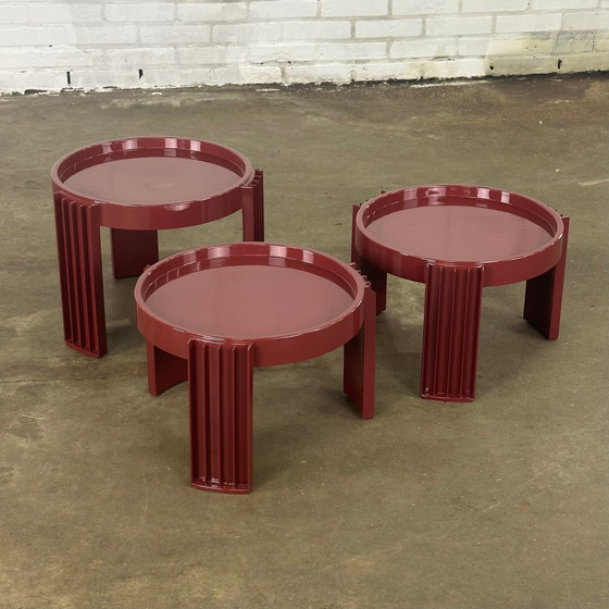 Image 1 of Set Of Three Marema Side Tables In Red From Cassina By Gianfranco Frattini