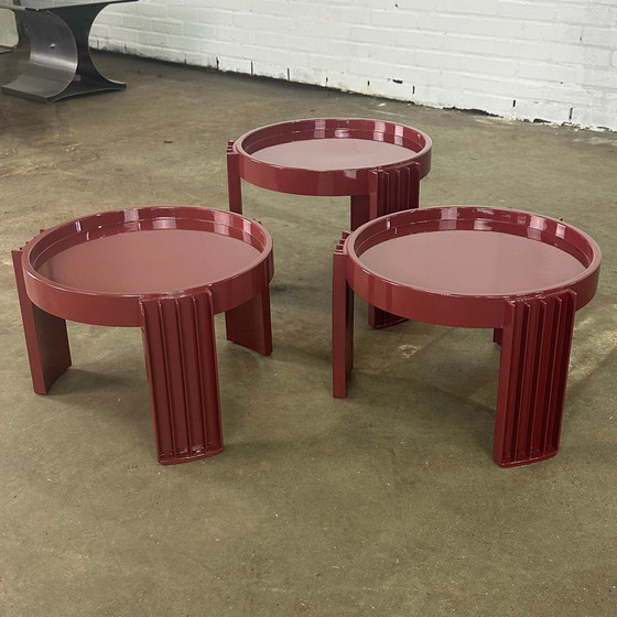 Image 1 of Set Of Three Marema Side Tables In Red From Cassina By Gianfranco Frattini