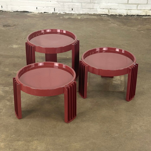 Set Of Three Marema Side Tables In Red From Cassina By Gianfranco Frattini