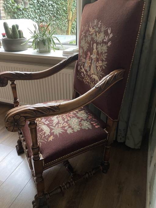 Sedia ricamata vintage