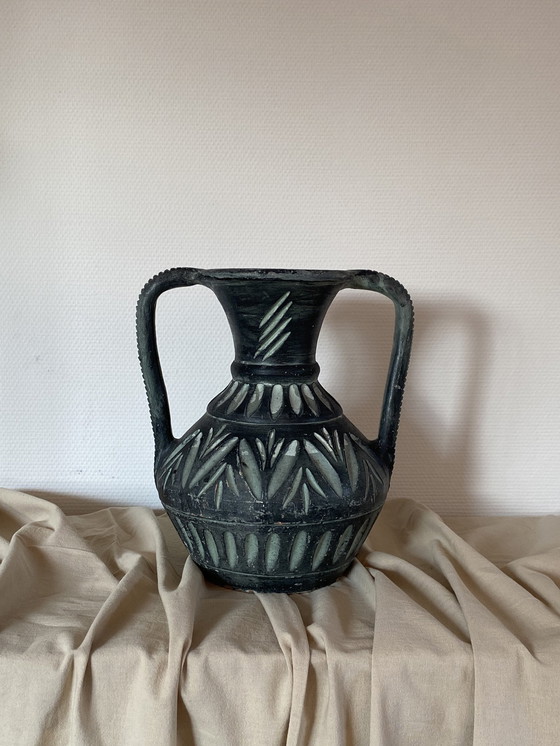 Image 1 of Vaso brutalista in ceramica d'epoca