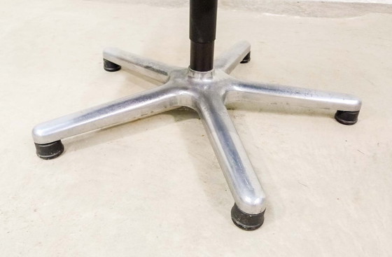 Image 1 of Chaise de bureau en cuir bleu océan de Sitag par Sitag. Suisse, années 1970.