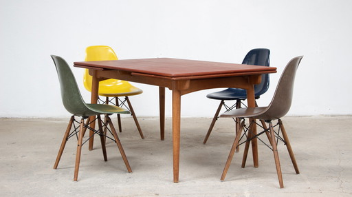 Hans Wegner AT 312 table for Andreas Tuck