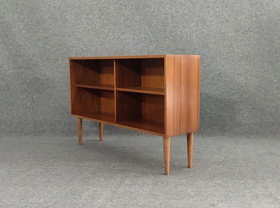 Image 1 of Credenza in stile Mid-Century, cassettiera, mobiletto in teak, stile vintage anni '60, retrò