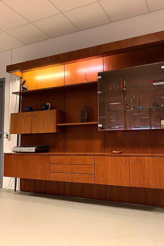 Image 1 of Vintage wall unit with cove lighting
