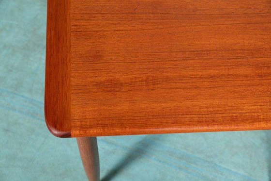 Image 1 of Set vintage di tavolini laterali in teak organico, tavolini laterali anni '60