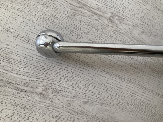 Image 1 of Table d'appoint vintage sur roulettes