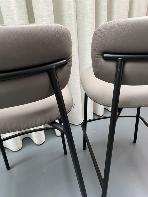 Image 1 of 2x Artifort Aloa bar chair by Khodi Feiz