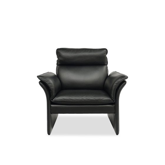 Image 1 of Three-point Scala armchair leather black