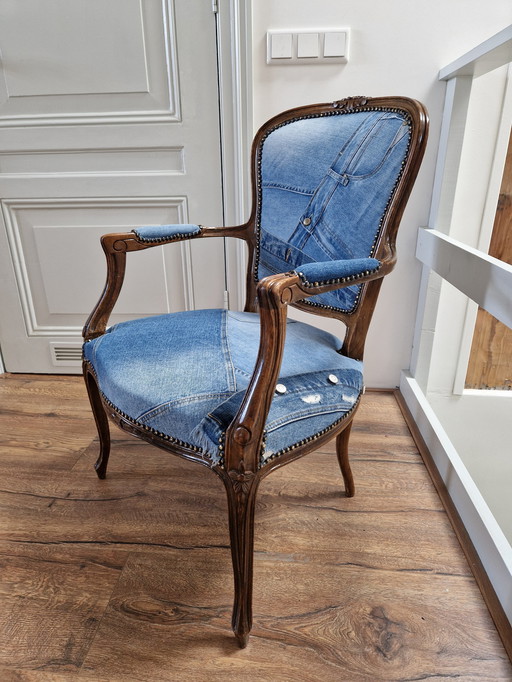 Classic armchair with denim fabric