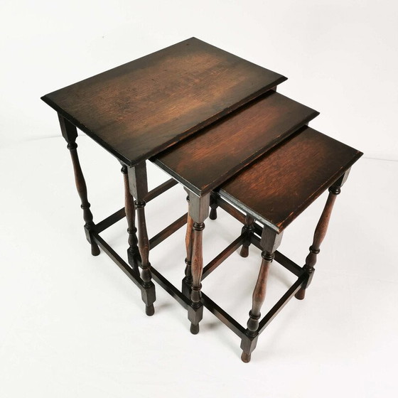 Image 1 of Vintage nesting tables in walnut wood, England 1920