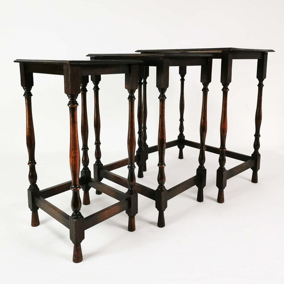 Image 1 of Vintage nesting tables in walnut wood, England 1920