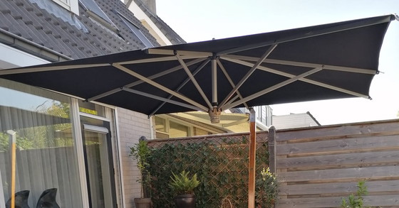 Image 1 of BOREK Parasol