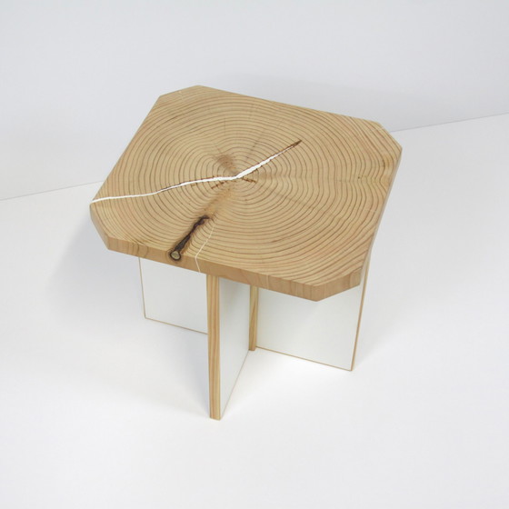 Image 1 of Table d'appoint scandinave