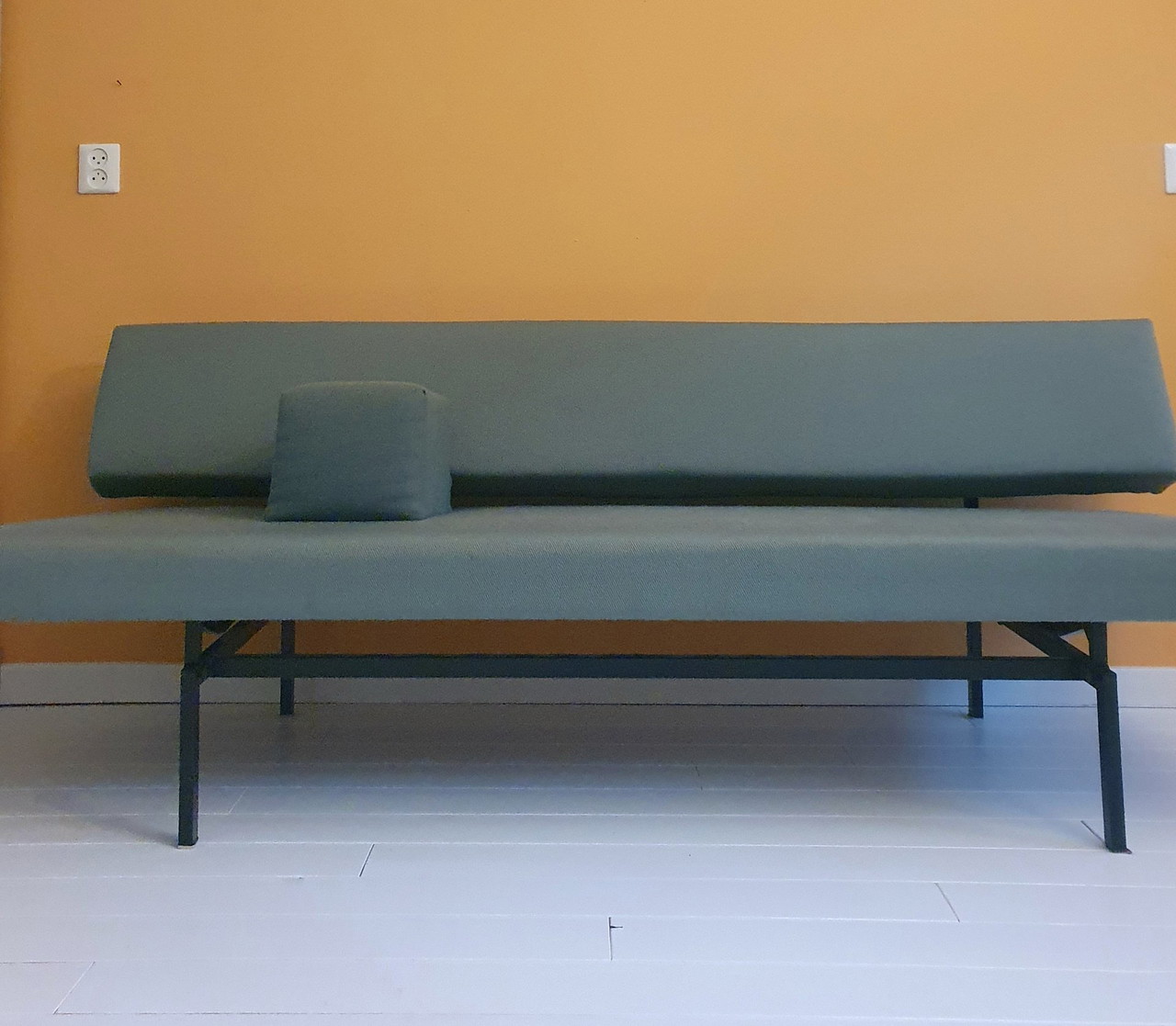 Martin Visser sofa bed | €1,100 | Whoppah