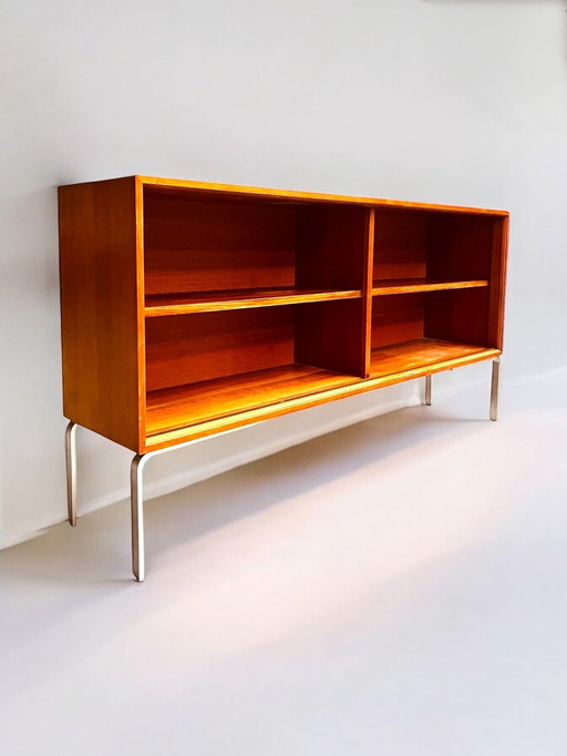 Shelf cabinet