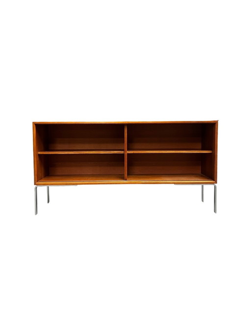 Shelf cabinet