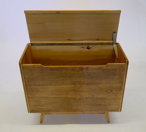 Blanket chest Bohumil Landsman