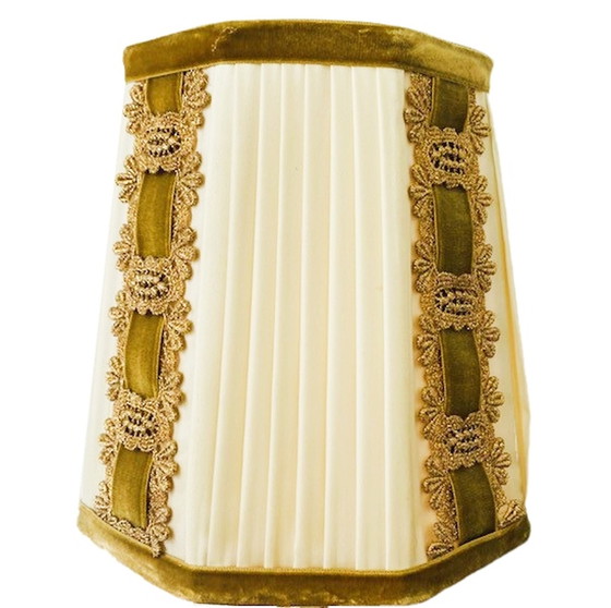 Image 1 of Vintage marble lamp base with baroque lampshade