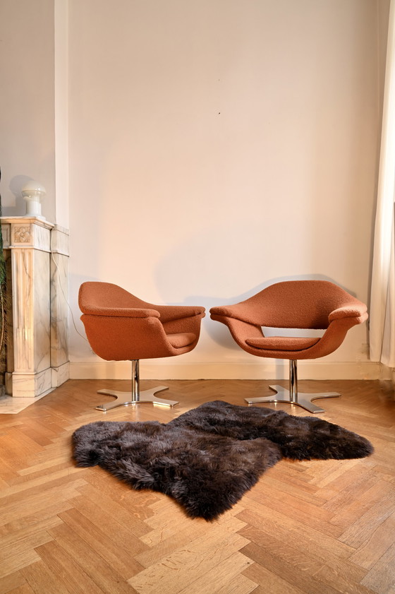 Image 1 of 2x Molteni & C Hi-Cove armchairs