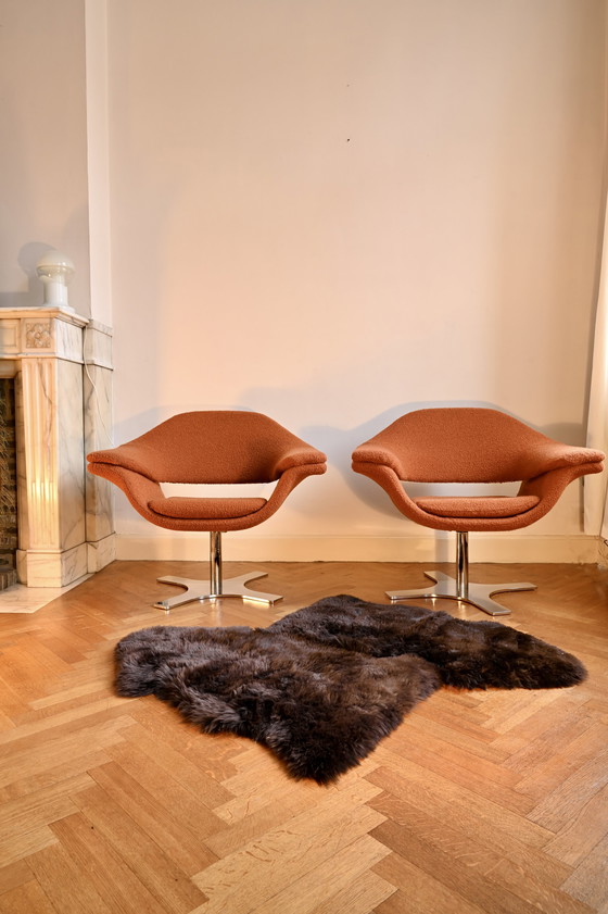 Image 1 of 2x Molteni & C Hi-Cove armchairs